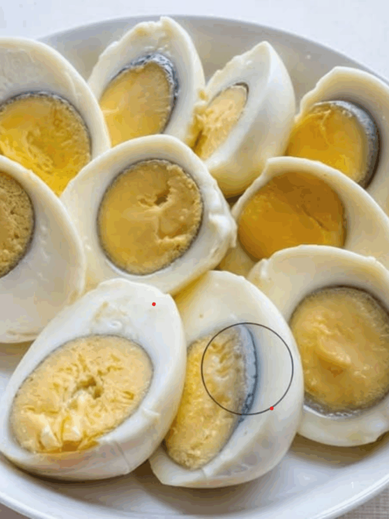 Uova sode perfette: come evitare l’alone verde intorno al tuorlo