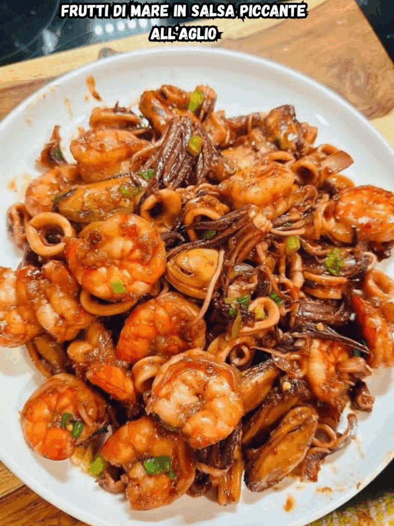 Frutti di Mare in Salsa Piccante all’Aglio – Un’Esplosione di Sapori Asiatici